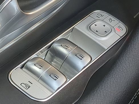 Certified 2025 Mercedes-Benz GLE 450e 4MATIC image 11