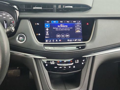 Certified 2024 Cadillac XT5 Premium Luxury w/ LPO, Floor Liner Package AWD/4WD image 22