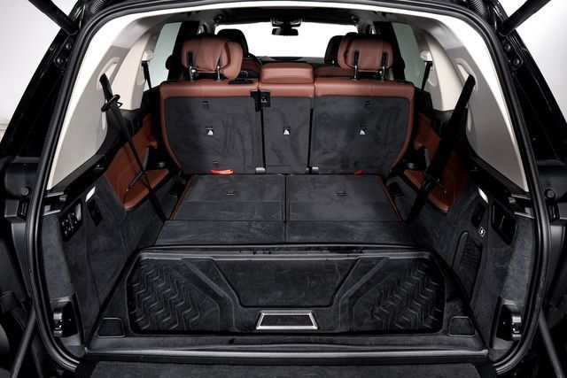 Used 2024 BMW X7 xDrive40i w/ Premium Package AWD/4WD image 6