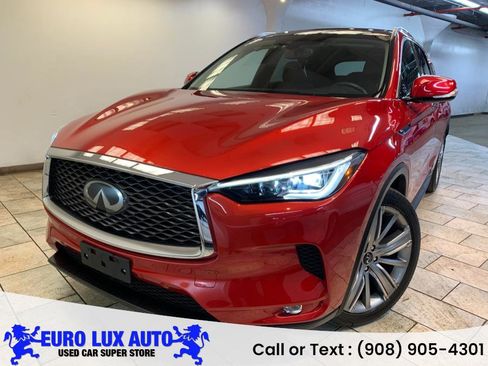 Used 2021 INFINITI QX50 Sensory image 1