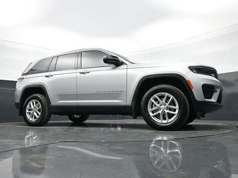 New 2026 Jeep Grand Cherokee Laredo X AWD/4WD image 40