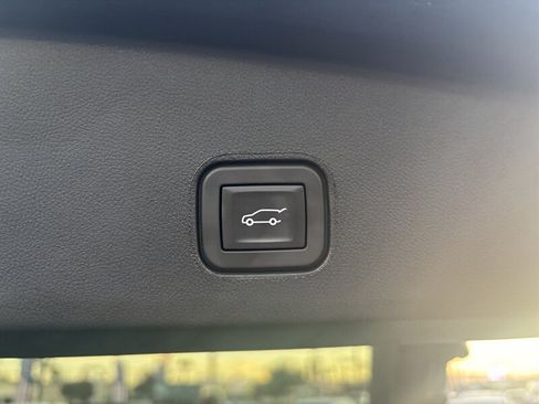 Used 2026 Cadillac Lyriq Luxury RWD image 18