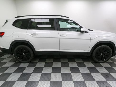 New 2026 Volkswagen Atlas SE image 7