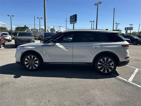 Certified 2020 Lincoln Corsair Reserve w/ Equipment Group 201A image 8