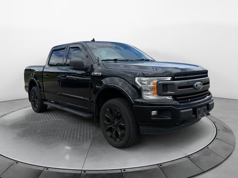 Used 2018 Ford F150 XLT w/ Equipment Group 302A Luxury AWD/4WD image 4