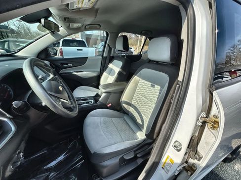 Used 2018 Chevrolet Equinox LS image 13