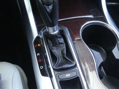 Used 2016 Acura TLX w/ Technology Package image 15