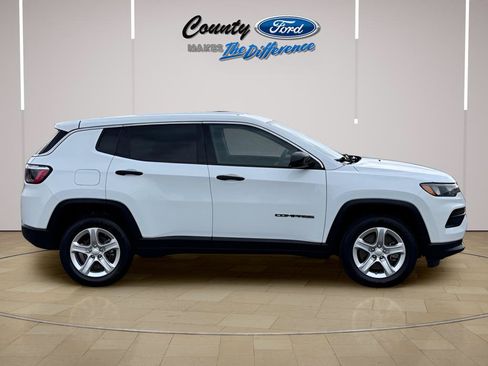 Used 2023 Jeep Compass Sport AWD/4WD image 8