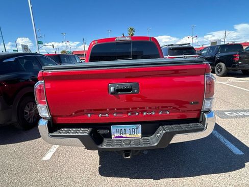 Used 2021 Toyota Tacoma TRD Off-Road AWD/4WD image 4