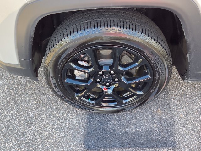 Used 2026 Jeep Compass Latitude AWD/4WD image 5