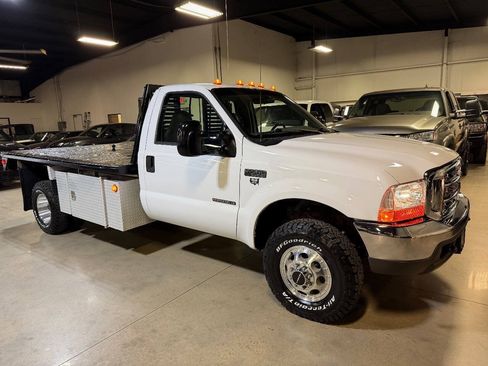 Used 1999 Ford F350 4x4 Regular Cab DRW Super Duty image 2