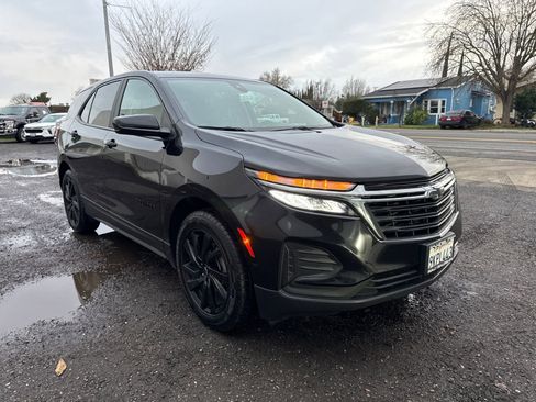 Used 2024 Chevrolet Equinox LS w/ LS Convenience Package image 7