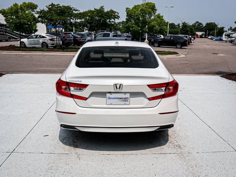 Used 2020 Honda Accord EX-L image 10