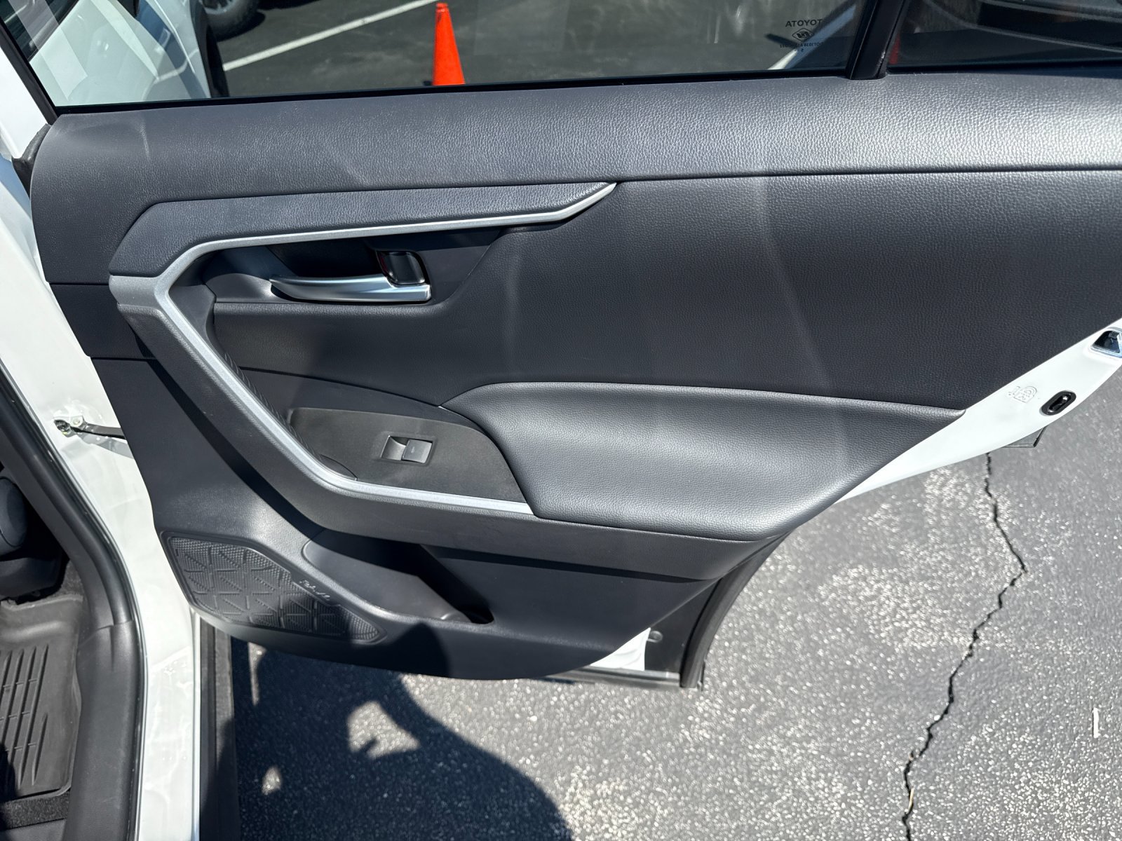 Used 2025 Toyota RAV4 XLE w/ Weather Package AWD/4WD image 24