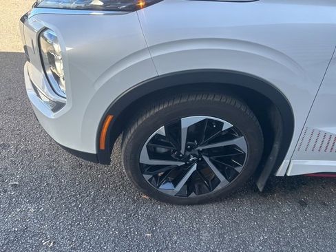 Used 2023 Mitsubishi Outlander Ralliart image 10
