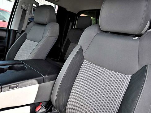 Used 2016 Toyota Tundra SR w/ Tow Package image 17