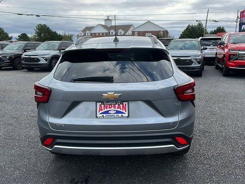 New 2026 Chevrolet Trax LT w/ Driver Confidence Package image 6