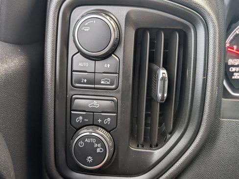 Used 2022 Chevrolet Silverado 1500 Custom w/ LPO, Blackout Package AWD/4WD image 7