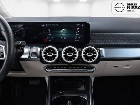 Used 2020 Mercedes-Benz GLB 250 image 12