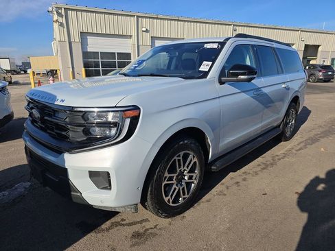 Used 2025 Ford Expedition Max Active image 1