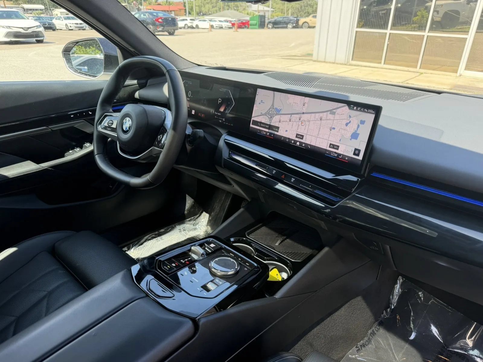 Used 2025 BMW 530i RWD image 23