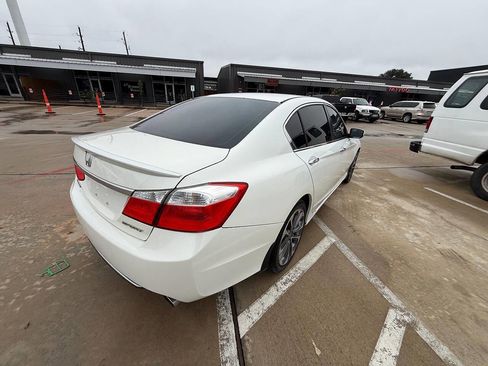Used 2014 Honda Accord Sport image 6