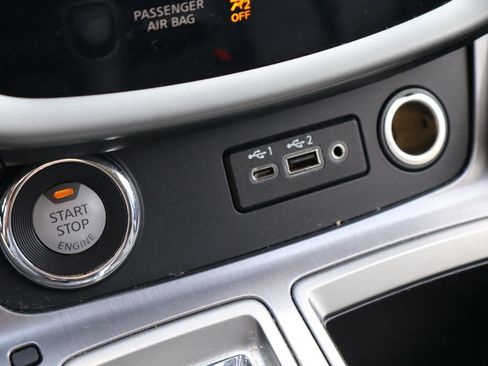 Used 2024 Nissan Murano SV FWD image 23
