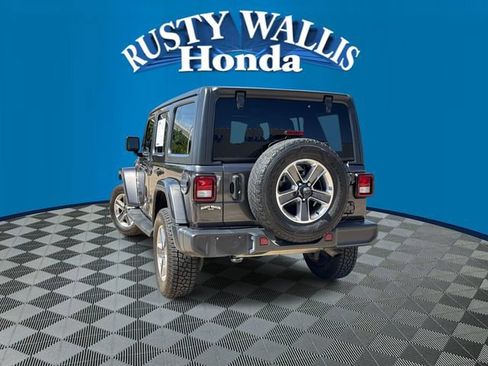 Used 2021 Jeep Wrangler Unlimited Sahara AWD/4WD image 3