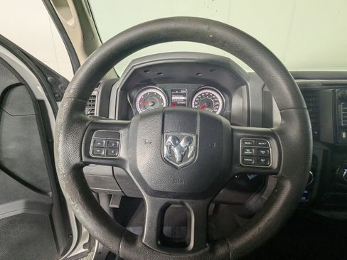 Used 2017 RAM 1500 Express image 15