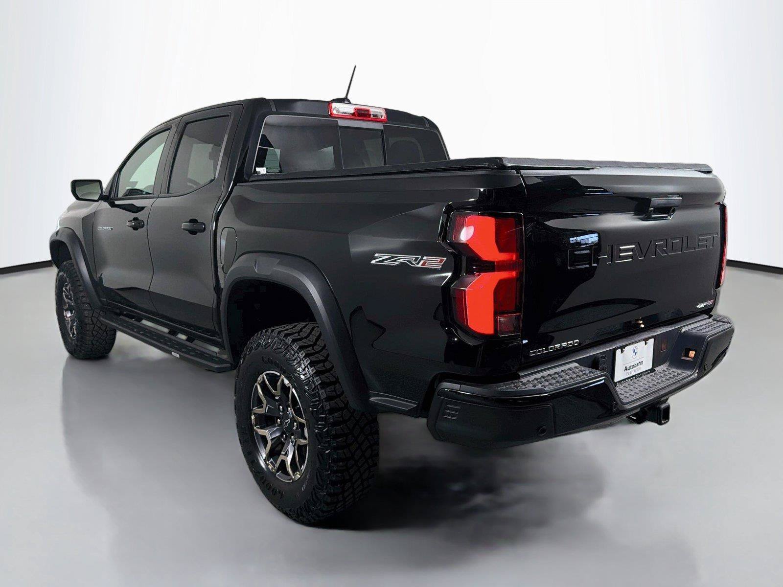 Used 2024 Chevrolet Colorado ZR2 w/ ZR2 Convenience Package III AWD/4WD image 7