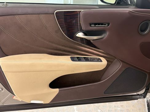 Used 2019 Lexus LS 500 w/ Interior Upgrade Package RWD image 11