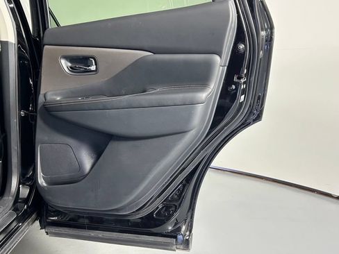 Used 2023 Nissan Murano SL AWD/4WD image 12
