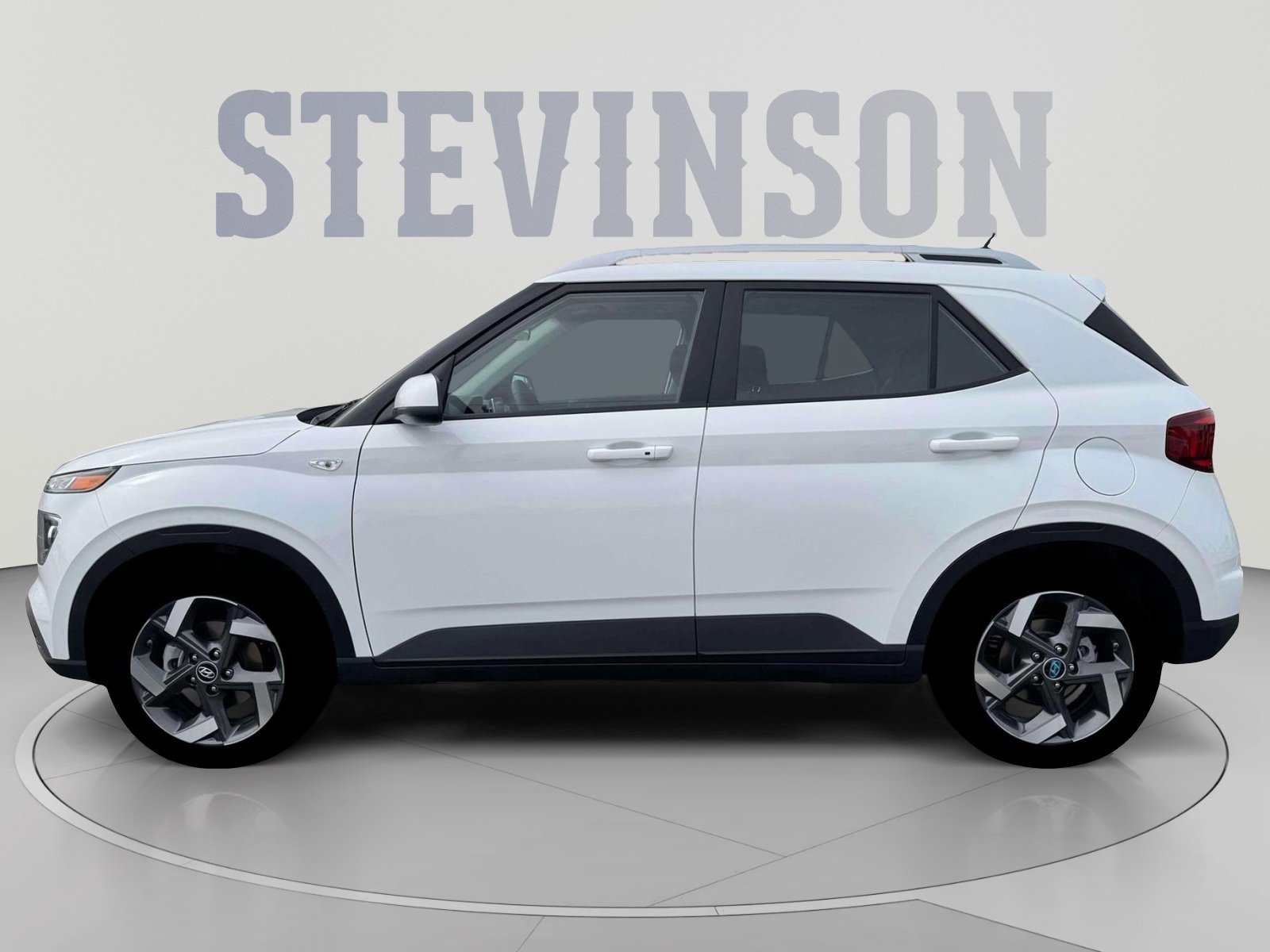 New 2026 Hyundai Venue SEL FWD image 3