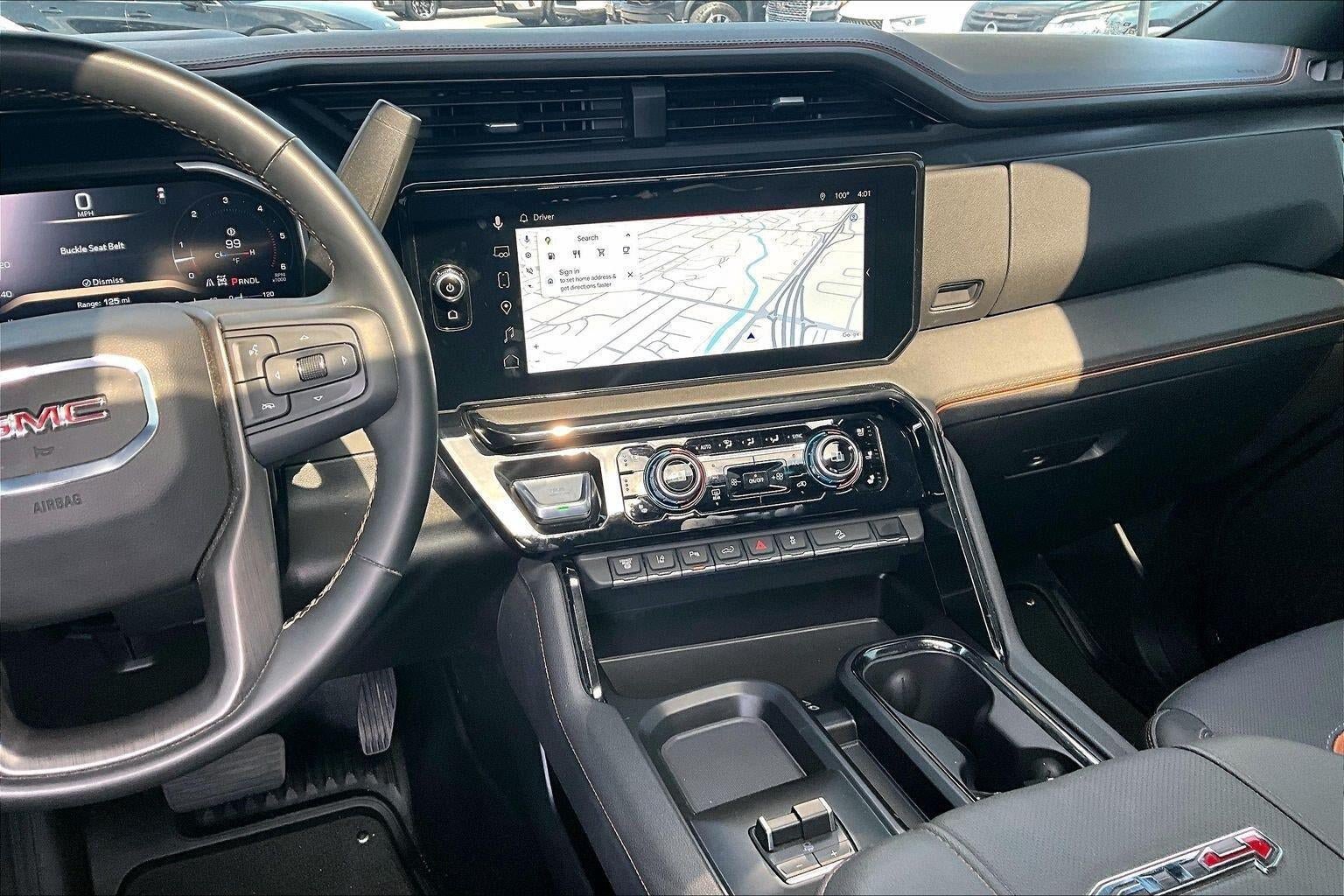 Used 2026 GMC Sierra 2500 AT4 AWD/4WD image 4