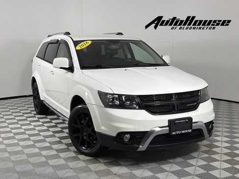 Used 2016 Dodge Journey Crossroad FWD image 1