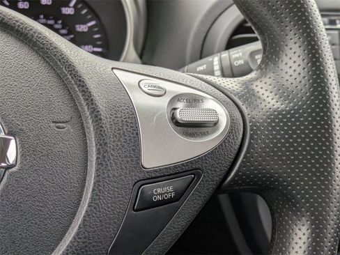 Used 2017 Nissan Juke S image 19