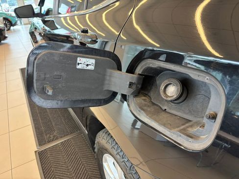 Used 2021 Chevrolet Equinox LT AWD/4WD image 34