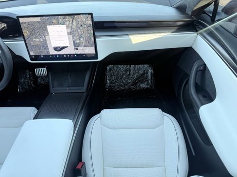 Used 2021 Tesla Model S Plaid image 52