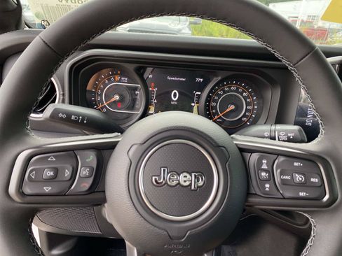 New 2026 Jeep Gladiator Sport AWD/4WD image 16