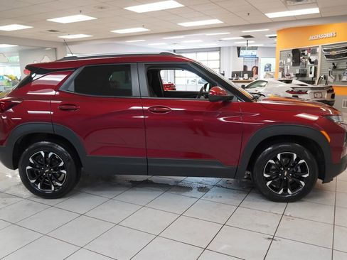 Used 2023 Chevrolet TrailBlazer LT w/ Convenience Package FWD image 12