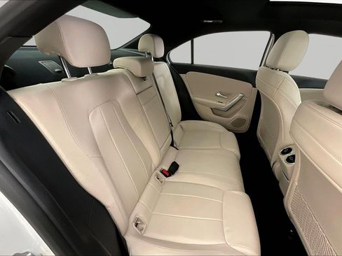 Used 2020 Mercedes-Benz A 220 4MATIC image 25