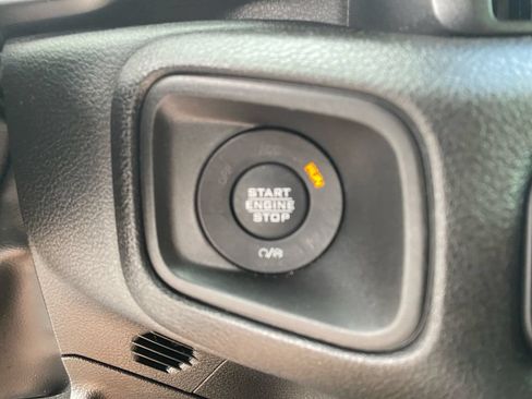 Used 2024 Jeep Wrangler Unlimited AWD/4WD image 26