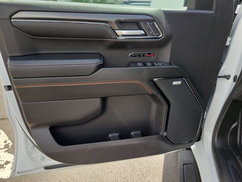 Used 2024 GMC Sierra 1500 AT4 w/ AT4 Premium Package image 18