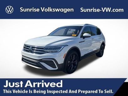 Used 2024 Volkswagen Tiguan SE