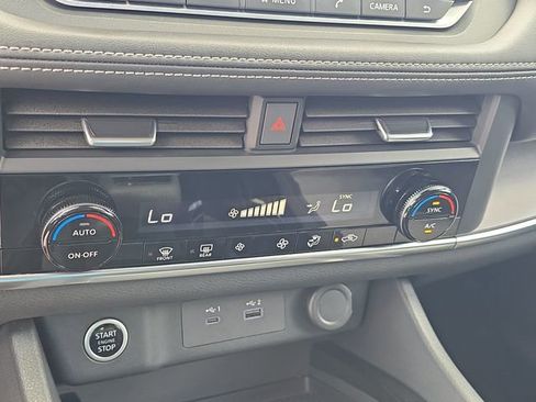 Certified 2023 Nissan Rogue SV AWD/4WD image 24