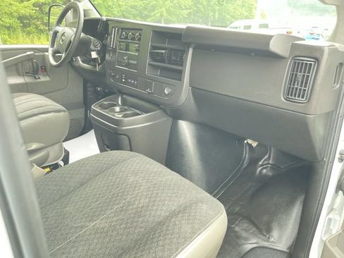 Used 2024 GMC Savana 2500 w/ Driver Convenience Package RWD image 23