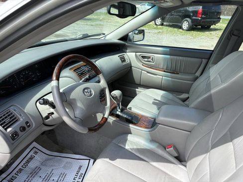 Used 2003 Toyota Avalon XLS FWD image 11