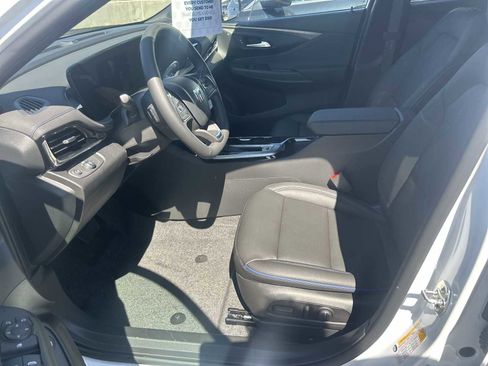 New 2026 Buick Envista Sport Touring image 19