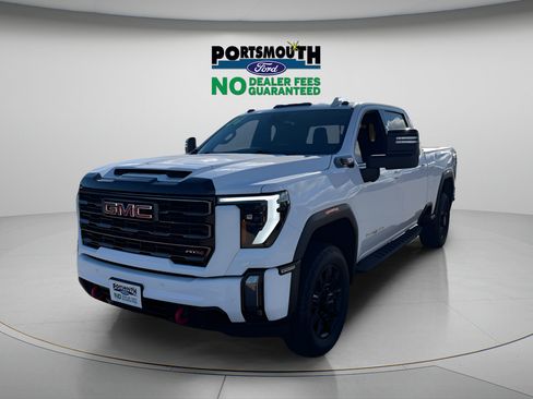 Used 2024 GMC Sierra 2500 AT4 w/ AT4 Premium Plus Package AWD/4WD image 19