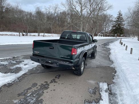 Used 2002 Chevrolet S10 Pickup LS w/ LS Preferred Equipment Group image 16